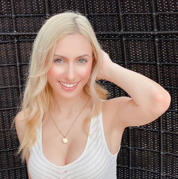 Meet your Posher, Brianna - Picture 1 of 1